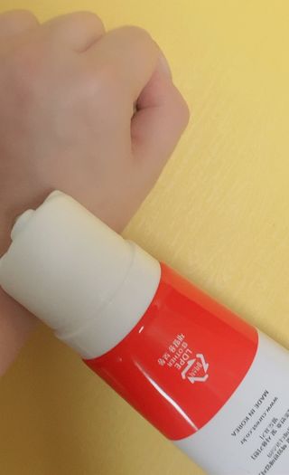 건강누리인터내셔날 큐어레스트 스포츠 마사지 닥터페인 바디 핫 롤링 볼 크림(100ml) — 5점을 준 리뷰어가 2022년 3월 올린 사용 사진
