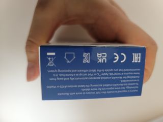 아카라 조명 스위치를 누워서 끄는 방법 (스마트 조명 스위치 2구 + 무선 리모트 스위치 1구 T1, 스마트 허브 E1) — 4점을 준 리뷰어가 2021년 12월 올린 사용 사진