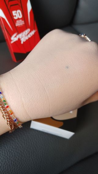 약손명가코스메틱 에오스보떼 블라인드 비비크림 50ml — 5점을 준 리뷰어가 2021년 9월 올린 사용 사진