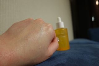 체르엠 스템앤셀 비타민 브라이트닝 에센스 30ml 1개 — 5점을 준 리뷰어가 2022년 3월 올린 사용 사진