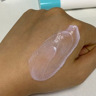 리더스코스메틱 리더스 카밍 바이오틱스 선 에센스 SPF 50+ PA++++ — 5점을 준 리뷰어가 2022년 8월 올린 사용 사진