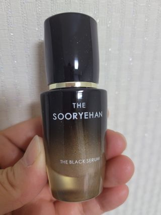 수려한 더블랙세럼 15ml — 5점을 준 리뷰어가 2022년 3월 올린 사용 사진