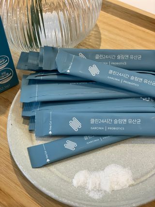 클린24시간 슬림앤유산균 1박스 (3.5g X 15포) — 5점을 준 리뷰어가 2022년 11월 올린 사용 사진