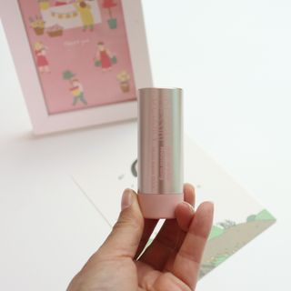 바르는뷰티 데생멀티밤 식물유래성분 97 저분자콜라겐 피부수분 미백 주름개선 멀티밤스틱 — 4점을 준 리뷰어가 2021년 11월 올린 사용 사진