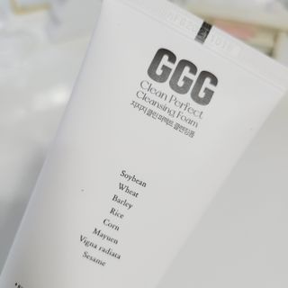 지지지 클린 퍼펙트 클렌징폼 120g — 5점을 준 리뷰어가 2022년 2월 올린 사용 사진