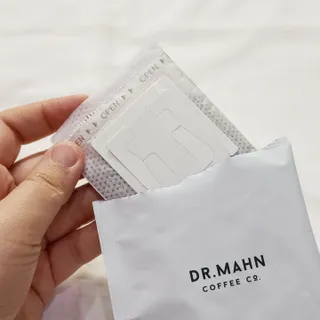 닥터만커피 데이드립 드립백 세트(세계3대커피 포함, 총 20산지) — 5점을 준 리뷰어가 2022년 6월 올린 사용 사진