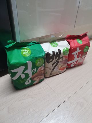 [풀무원] 자연은맛있다 정면, 백면, 홍면  세트 — 5점을 준 리뷰어가 2021년 4월 올린 사용 사진