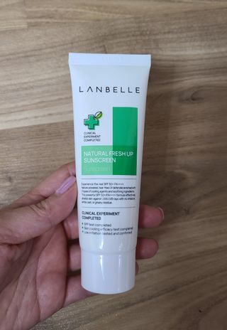 랑벨 내츄럴 프레시 업 선크림 75ml — 5점을 준 리뷰어가 2022년 5월 올린 사용 사진