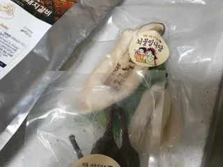 소담스퀘어 상암 통큰오리착한삼겹 1석3조수제양념돼지갈비 — 4점을 준 리뷰어가 2022년 12월 올린 사용 사진