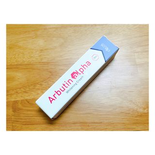 이엔코스 알부틴 알파 화이트닝크림 — 4점을 준 리뷰어가 2021년 4월 올린 사용 사진