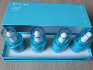 아로메르 리바이탈라이징 블루밍 앰플 10ml x 4ea — 5점을 준 리뷰어가 2021년 8월 올린 사용 사진