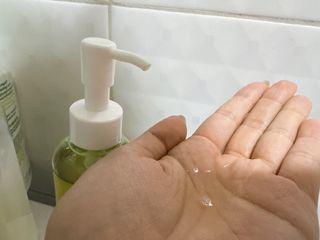 스킨큐어 산다화 순한 클렌징 동백 오일 200ml — 5점을 준 리뷰어가 2023년 12월 올린 사용 사진