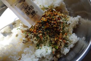 해풀잎 누구나 김밥*1ea [(혼합야채 35g *1ea,  김밥김 (5g, 5ea),  양념간장 (6g, 5ea), 참기름(5g, 2ea)] — 5점을 준 리뷰어가 2022년 7월 올린 사용 사진