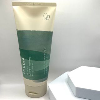 [후르디아] 올리브영 저자극 비건바디로션 — 5점을 준 리뷰어가 2023년 10월 올린 사용 사진