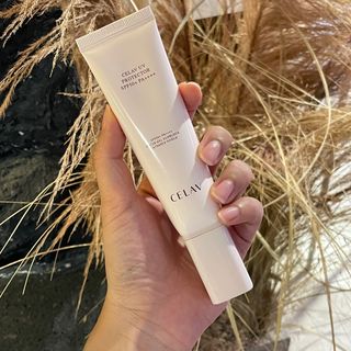 프리마인 선크림만 바꿨을 뿐인데 매일 물 2L챙겨먹고 기초케어 완벽하게 한 물빛피부 완성,셀라브UV프로텍터 — 5점을 준 리뷰어가 2023년 8월 올린 사용 사진
