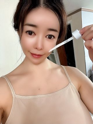 [메디팜] 대용량 바이옴 미백 비타민 앰플 — 5점을 준 리뷰어가 2022년 1월 올린 사용 사진