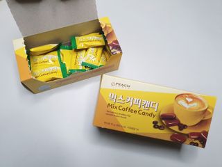 (주) 피치코리아 믹스커피캔디76g x2개입 — 5점을 준 리뷰어가 2022년 11월 올린 사용 사진