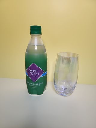 몽베스트 Montbest with Sparkling water Plain 20병 — 5점을 준 리뷰어가 2022년 7월 올린 사용 사진