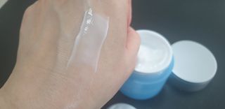 Dr.느루벗 느루벗 모이스쳐 24 크림 — 5점을 준 리뷰어가 2021년 2월 올린 사용 사진