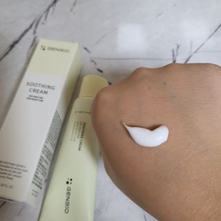 젠바이오 코스메틱스 젠바이오수딩크림]   가려운 피부 & 아토피 원픽 크림 — 3점을 준 리뷰어가 2022년 8월 올린 사용 사진