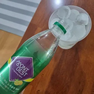 몽베스트 Montbest with Sparkling water Lemon OR Lime 20병(랜덤) — 4점을 준 리뷰어가 2022년 7월 올린 사용 사진