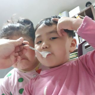 LIVE 매일바이오 토핑요거트 — 5점을 준 리뷰어가 2022년 4월 올린 사용 사진