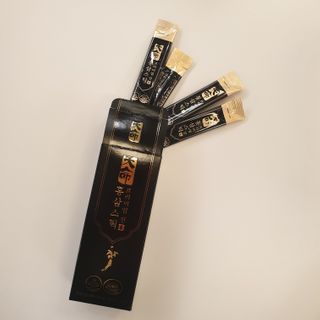 헬스업_천명진프리미엄홍삼스틱_10ml x 30포 — 4점을 준 리뷰어가 2021년 1월 올린 사용 사진