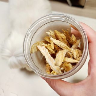 [펫시밀] 원물그대로 강원도 인제군 용대리 무염황태채 60g 강아지 고양이 프리미엄 수제간식 — 5점을 준 리뷰어가 2023년 11월 올린 사용 사진