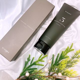 르핸스 퍼포밍 3 바디워시 비반트포렛/베티버포그 — 5점을 준 리뷰어가 2023년 1월 올린 사용 사진