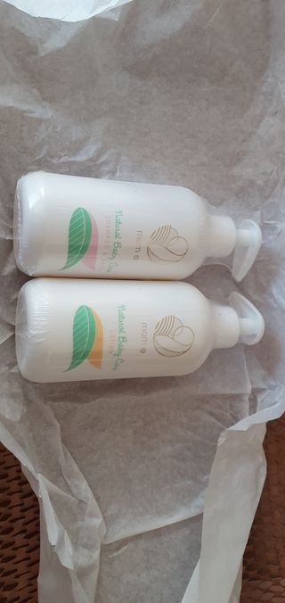 mom e 맘이 내추럴 베이비 케어 샴푸앤바스+로션 — 5점을 준 리뷰어가 2021년 1월 올린 사용 사진