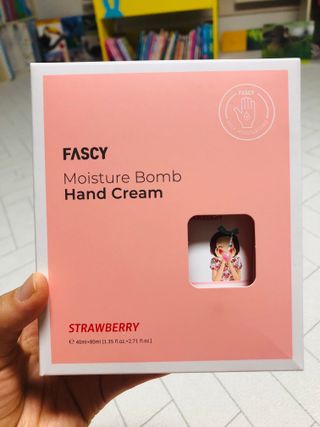 파시 FASCY 高保湿ハンドクリーム40ml+80ml セット — 5점을 준 리뷰어가 2021년 6월 올린 사용 사진