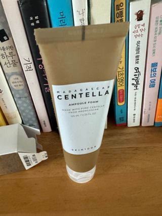 스킨1004 [SKIN1004] 마다가스카르 센텔라 앰플 폼 125ml — 5점을 준 리뷰어가 2024년 8월 올린 사용 사진
