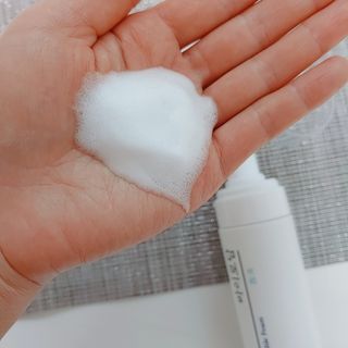 [바이로담] 저자극 약산성버블 폼 폼클렌징 150ml — 4점을 준 리뷰어가 2021년 3월 올린 사용 사진