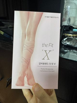주식회사 땡스마이파트너 [구매평] 땡스마이레그 의료용 종아리압박밴드 다리붓기 혈액순환 압박스타킹 — 5점을 준 리뷰어가 2025년 3월 올린 사용 사진