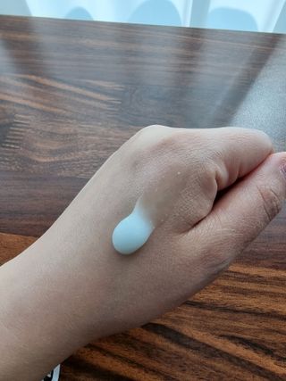 랑벨 수퍼내츄럴 아쿠아 수딩 크림 100ml — 5점을 준 리뷰어가 2022년 4월 올린 사용 사진