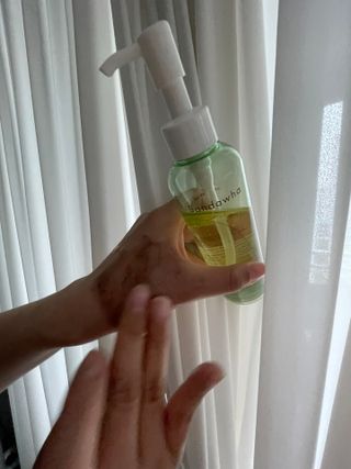스킨큐어 산다화 순한 클렌징 동백 오일 200ml — 5점을 준 리뷰어가 2023년 5월 올린 사용 사진