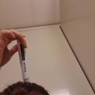 바이브랩 [탈모증상완화] 헤어라인 눈썹 두피앰플 — 5점을 준 리뷰어가 2022년 1월 올린 사용 사진