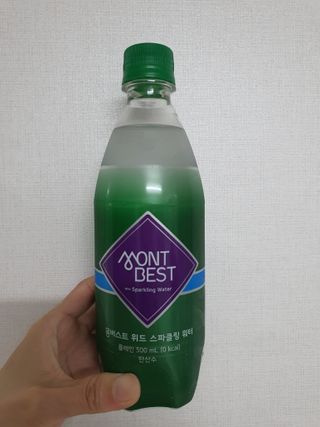 몽베스트 Montbest with Sparkling water Plain 20병 — 5점을 준 리뷰어가 2022년 11월 올린 사용 사진