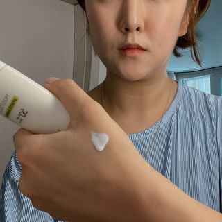 아이레시피 모이스트터치 스포츠 선밀크 50ml (SPF50+ PA+++) — 5점을 준 리뷰어가 2023년 6월 올린 사용 사진