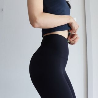 [딕시] 힙 플랙션 레깅스 HIP FLEXION Leggings — 5점을 준 리뷰어가 2022년 4월 올린 사용 사진