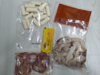 화끈한녀석들 새오똥400g 새우,오징어,똥집 볶음요리 소스,밀떡, 참기름 포함 — 5점을 준 리뷰어가 2022년 12월 올린 사용 사진