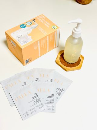 카엘라 락토 다마스크 로즈 여성청결제 젤 기획세트 — 5점을 준 리뷰어가 2023년 6월 올린 사용 사진