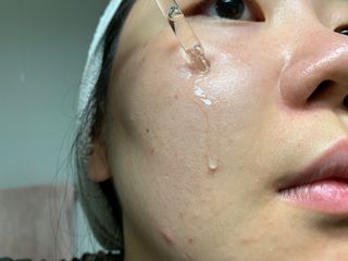 스킨큐어 산다화 비타민c 화이트닝 에센스 30ml — 5점을 준 리뷰어가 2023년 8월 올린 사용 사진