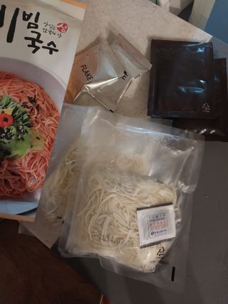 [한면원] 비빔국수 2인분 — 5점을 준 리뷰어가 2022년 8월 올린 사용 사진
