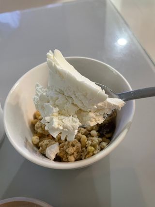 [브레이브퀸] 수제 그릭 요거트 + 그래놀라 세트 — 5점을 준 리뷰어가 2021년 12월 올린 사용 사진