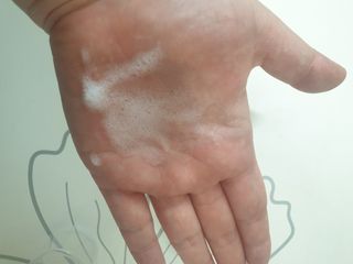 MF프리 [닥터문] 유산균 락토케어 질경초 여성청결제 200ml (폼타입) — 5점을 준 리뷰어가 2022년 7월 올린 사용 사진