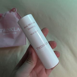 트윙클라 안티링클 샤이닝 멀티밤 — 4점을 준 리뷰어가 2022년 7월 올린 사용 사진