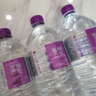 몽베스트 MONTBEST 1L 12입 — 3점을 준 리뷰어가 2022년 1월 올린 사용 사진