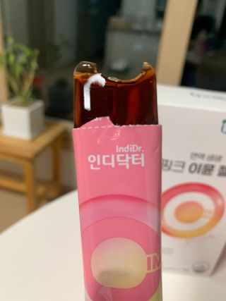 인디닥터 면역 생생 핑크 이뮨 젤리 + 타이탄 BCAA 프로틴 젤리스틱 — 3.5점을 준 리뷰어가 2022년 3월 올린 사용 사진