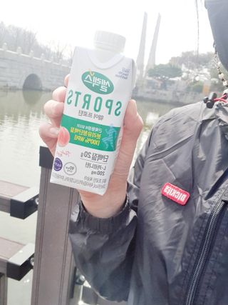 셀렉스스포츠 셀렉스 스포츠 웨이 프로틴 복숭아_ 330ml x 12팩 — 5점을 준 리뷰어가 2021년 3월 올린 사용 사진